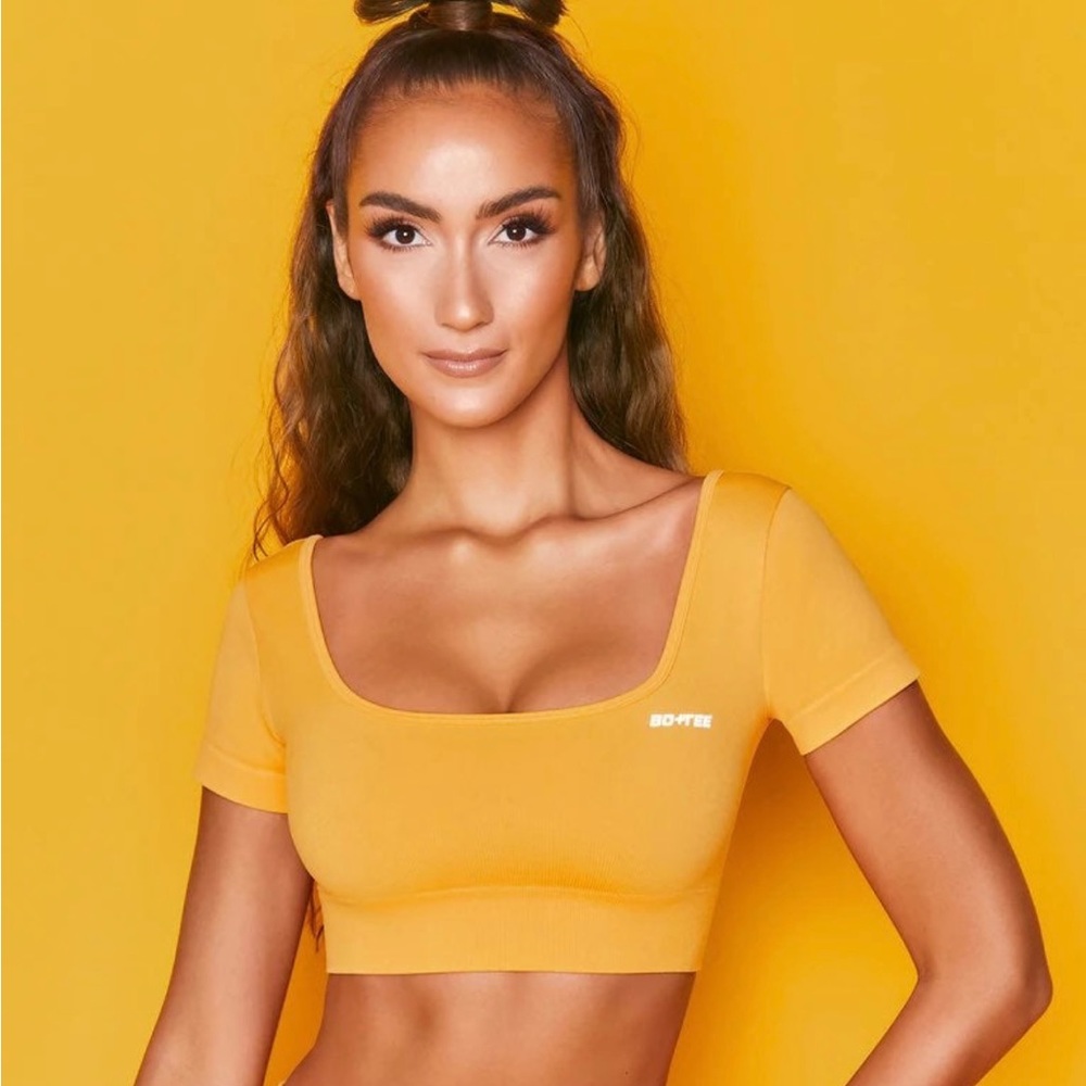 Bo and tee sports bra crop top orange